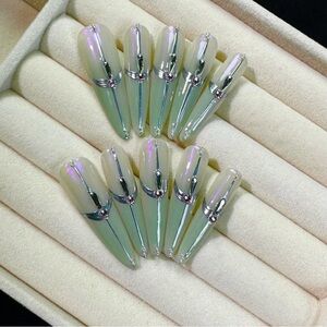 Presell:”Blue Moon” Custom Press-on Nails Cyberpunk Serie